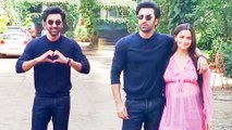 बेबी बंप के साथ Ranbir Kapoor ने थमा Alia Bhatt का हाथ, Brahmastra के प्रमोशन के लिए हुए स्पॉट