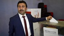 Bir kadınla müstehcen görüntüleri ortaya çıkan AK Partili Ağrı Merkez İlçe Başkanı Yıldız istifa etti