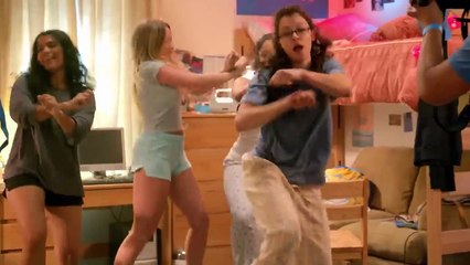 SHE-HULK Twerks with Megan Thee Stallion (Featurette, 2022)