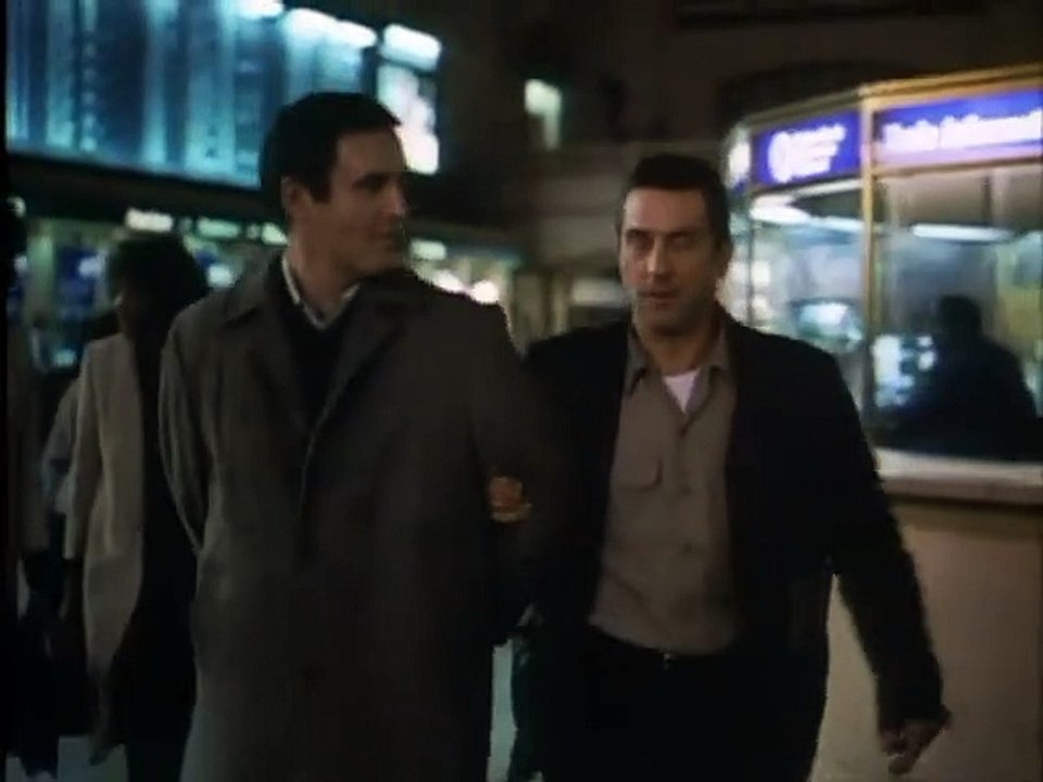 'Huida a medianoche', tráiler de la película con Robert De Niro