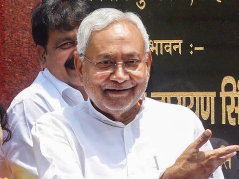 Bihar Politics : Shrawan Kumar gives BIG statement on Nitish Kumar | Bharat Ki Baat