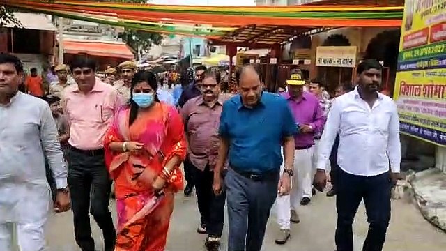 ग्रेटर की महापौर पहुंची प्रथम पूज्य के दरबार...पहले लगाई हाजिरी, फिर व्यवस्थाओं को दुरुस्त करने के दिए निर्देश