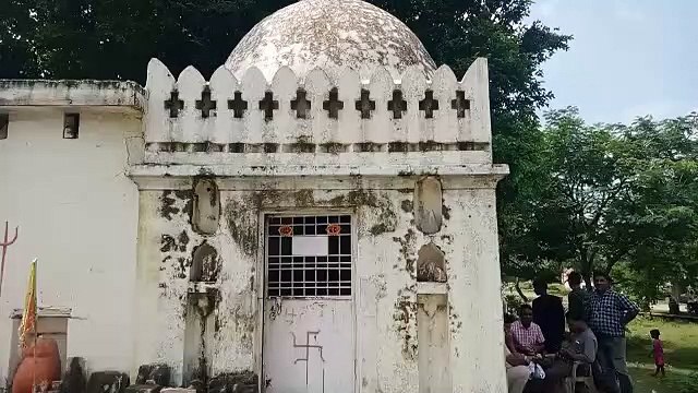 10th century Ganesh Garun statue was looted by dacoits, 4 armed accused took away the precious idol by breaking