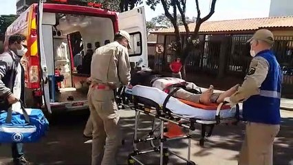 Motociclista sofre contusão na perna em acidente de trânsito no Centro