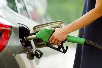 Ce qui change à la rentrée, les prix délirants des locations de voitures… le JT Auto