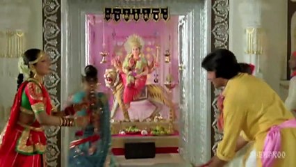 Télécharger la video: O Sheronwali _ Amitabh Bachchan _ Rekha _ Suhaag 1979 Songs _ Asha Bhosle _ Mohd Rafi_002