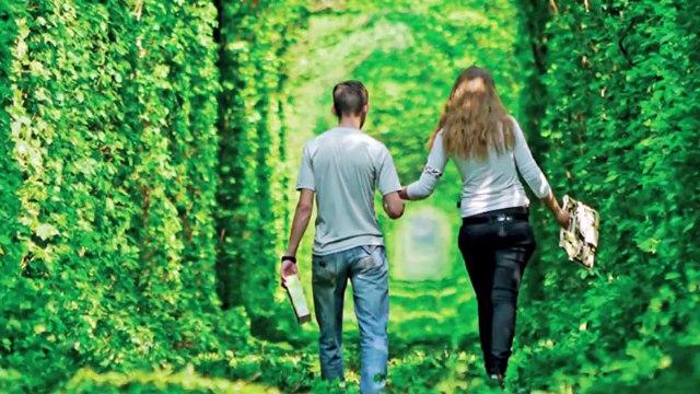 9 Beautiful Places That Are Hard To Believe Really Exist