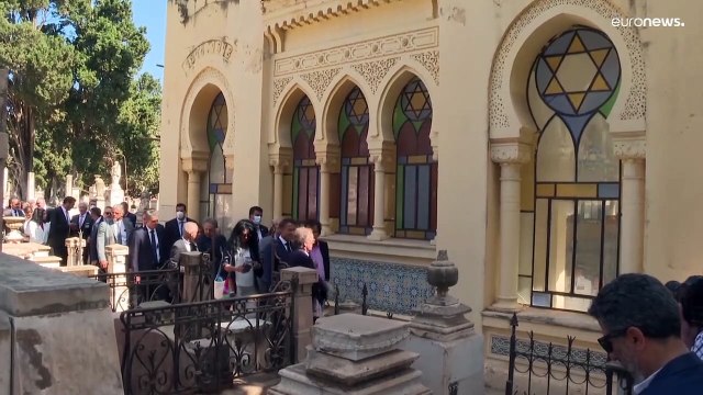 À Alger, Emmanuel Macron prône la réconciliation des mémoires