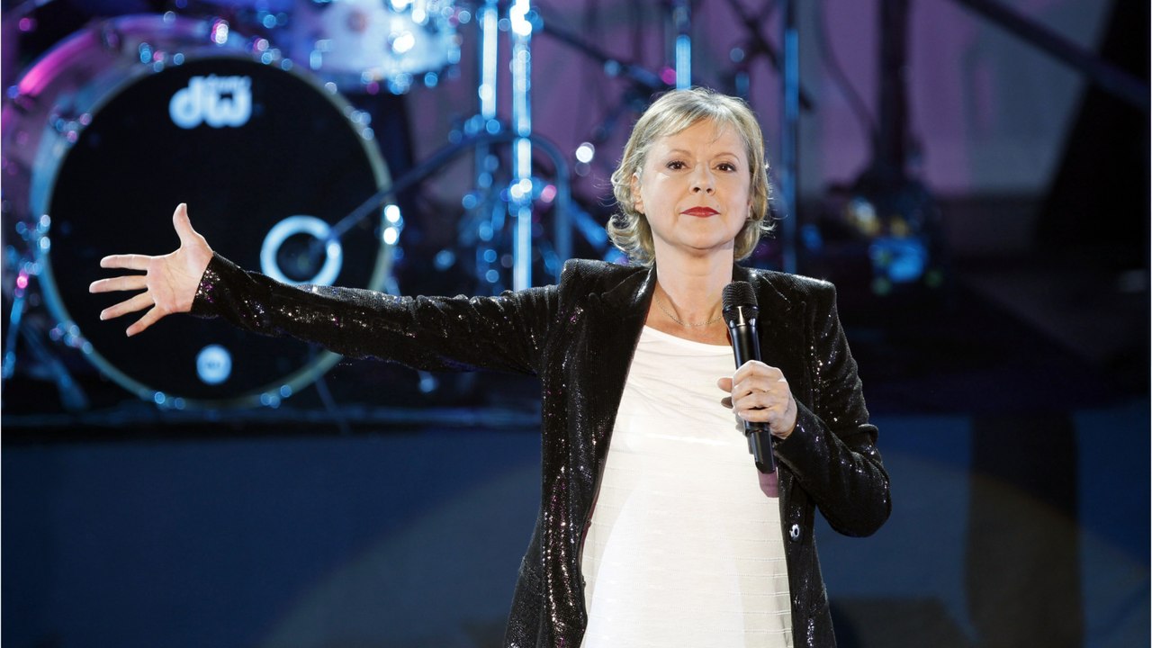 VOICI - Dorothée dans la série L'Instit : pourquoi elle n'a finalement pas remplacé Gérard Klein