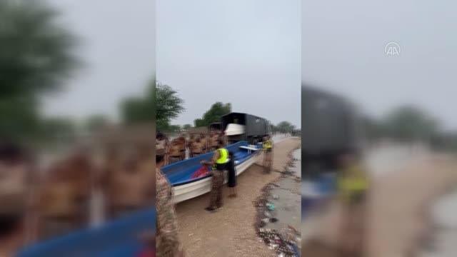 Pakistan'da muson yağmurları nedeniyle ulusal acil durum ilan edildi (2)