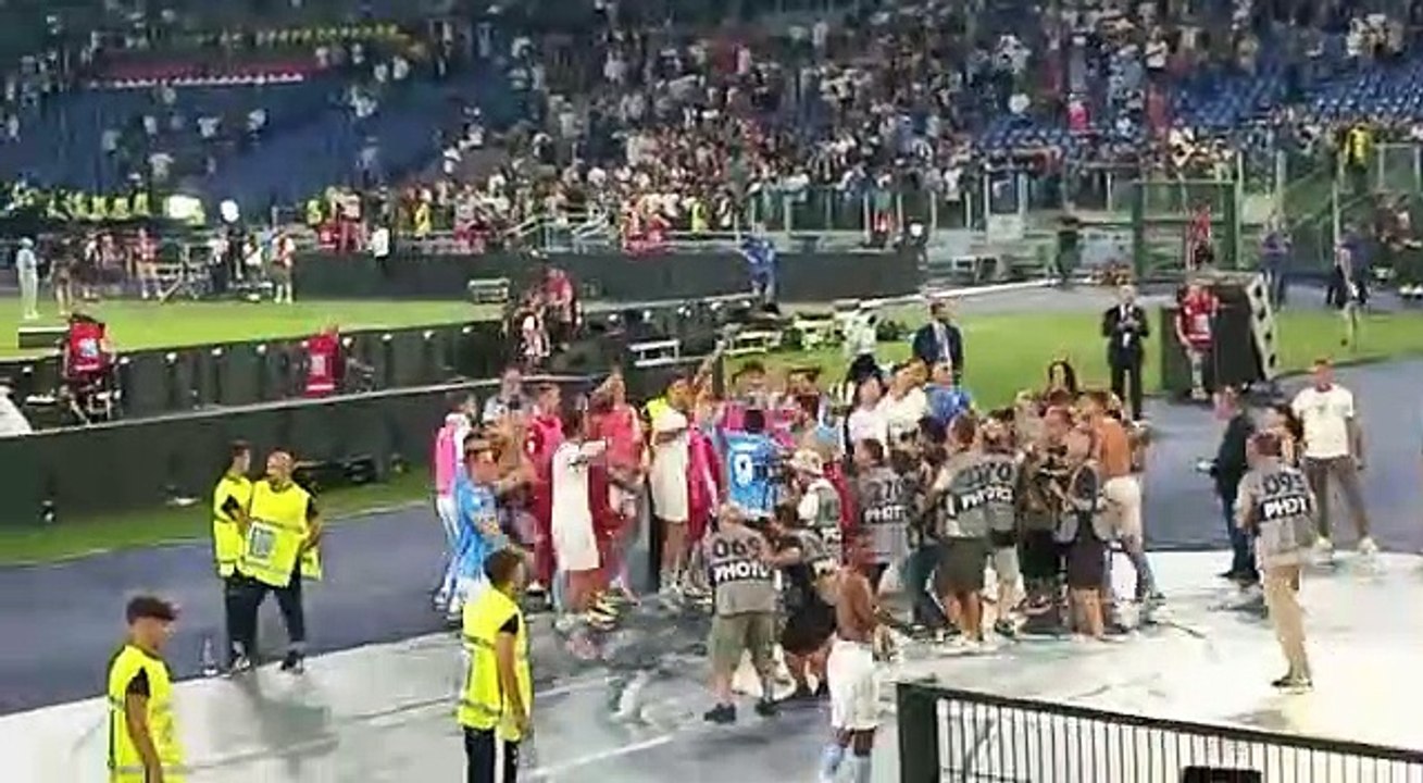 Apoteosi in Curva Nord per la festa della Lazio