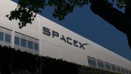 SpaceX and T-Mobile Want To Team Up To Use Satellites for Better Cell Phone Service