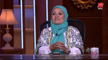 عمرو اديب بيقارن بين مشهد السفرة برة وعندنا.. ود. هبة قطب: الطفل لو عرف إن في حد هيأكله لما يجوع هيقريف وهيتعب أمه