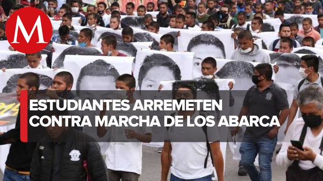 “Marcha a favor de los Abarca es una burla”: Normalistas y padres de los 43