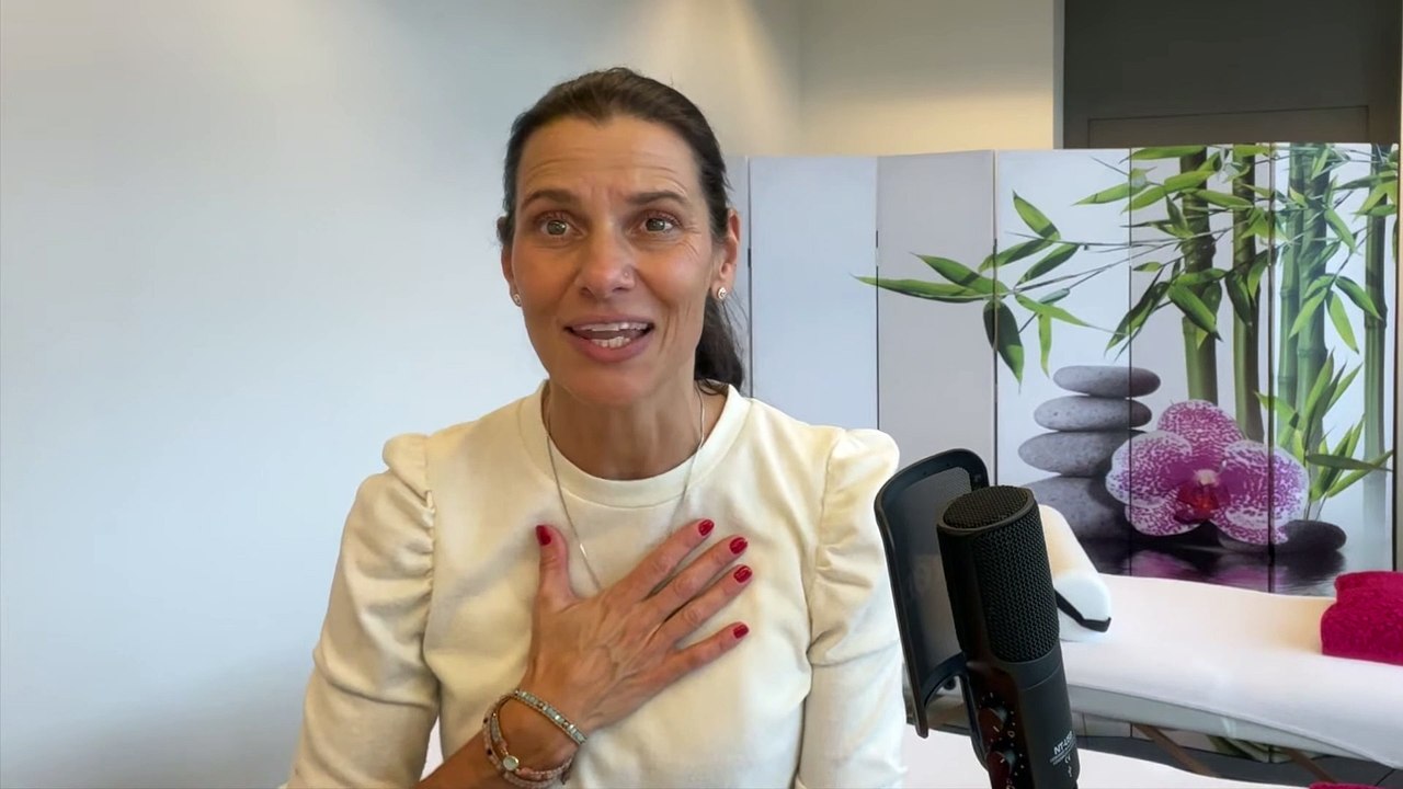 Gewinne eine liebevolle Verbindung mit deinem Körper I Raus aus der Bulimie!