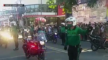 Cagayan de Oro traffic enforcers' surprise dance routine