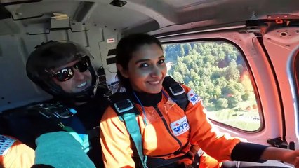 காதலர் தான் காரணம்… ஹெலிஹாப்டரில் இருந்து குதித்த பிரியா பவானி சங்கர் - வீடியோ