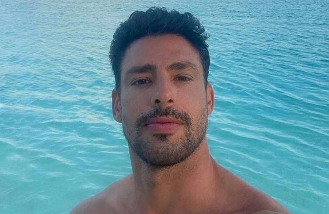 Cauã Reymond confessa que prefere manter opções políticas de forma privada