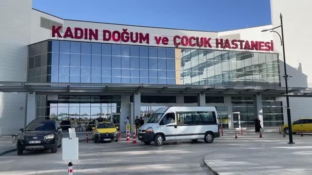 Sahipsiz köpeğin saldırdığı çocuk hayata tutunmaya çalışıyor