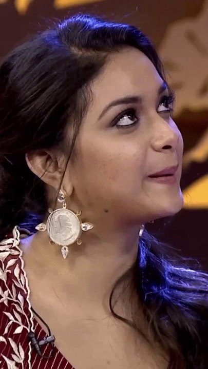 South_Actress_Keerthi_Suresh_||_Ishqam_||_#deepakkumarofficial(720p)