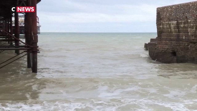 Pollution : Xavier Bertrand alerte le gouvernement sur les rejets d'eaux usées britanniques dans la Manche