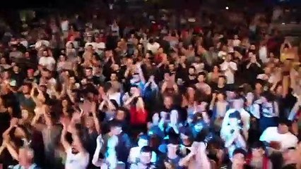 Gülşen yine sahnede