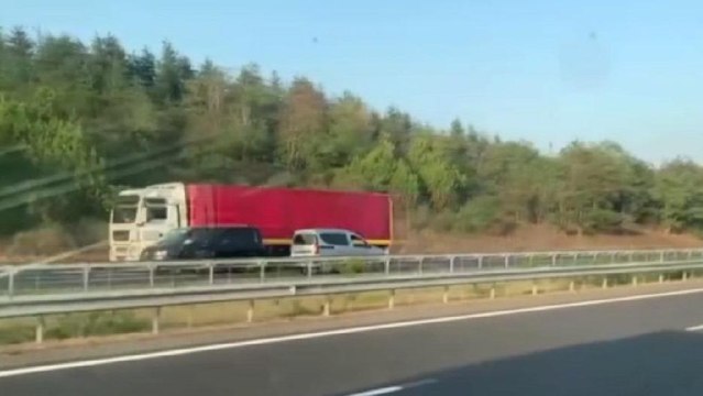 Silivri'de aracıyla ters yönde ilerleyen sürücüye adli işlem uygulandı