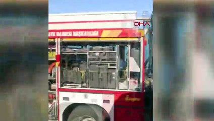 Kontrolden çıktı, emniyet şeridindeki TIR'a çarptı: 4 ölü, 1 yaralı