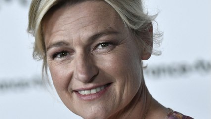 GALA VIDEO - Anne-Elisabeth Lemoine “hallucinée par ce garçon aux yeux bleus”: sa drôle de confidence sur son premier amour