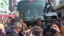 İYİ Parti Genel Başkanı Akşener, esnaf ziyaretlerinde bulundu
