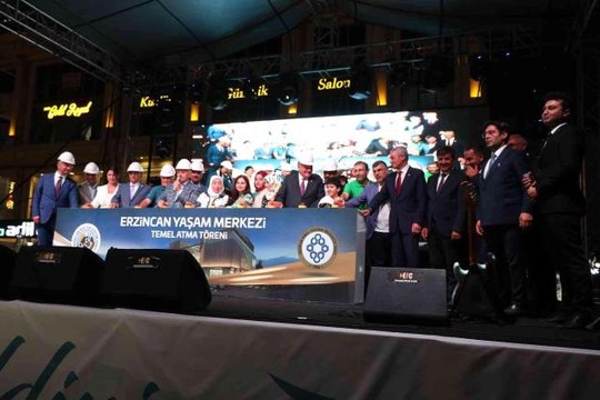 Erzincan yerel haberi | Binali Yıldırım, Erzincan'da Yaşam Merkezi'nin temel atma törenine katıldı