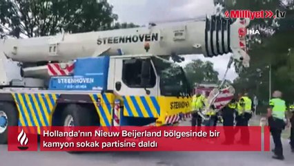 Hollanda'da kamyon sokak partisine daldı! 4 kişi hayatını kaybetti