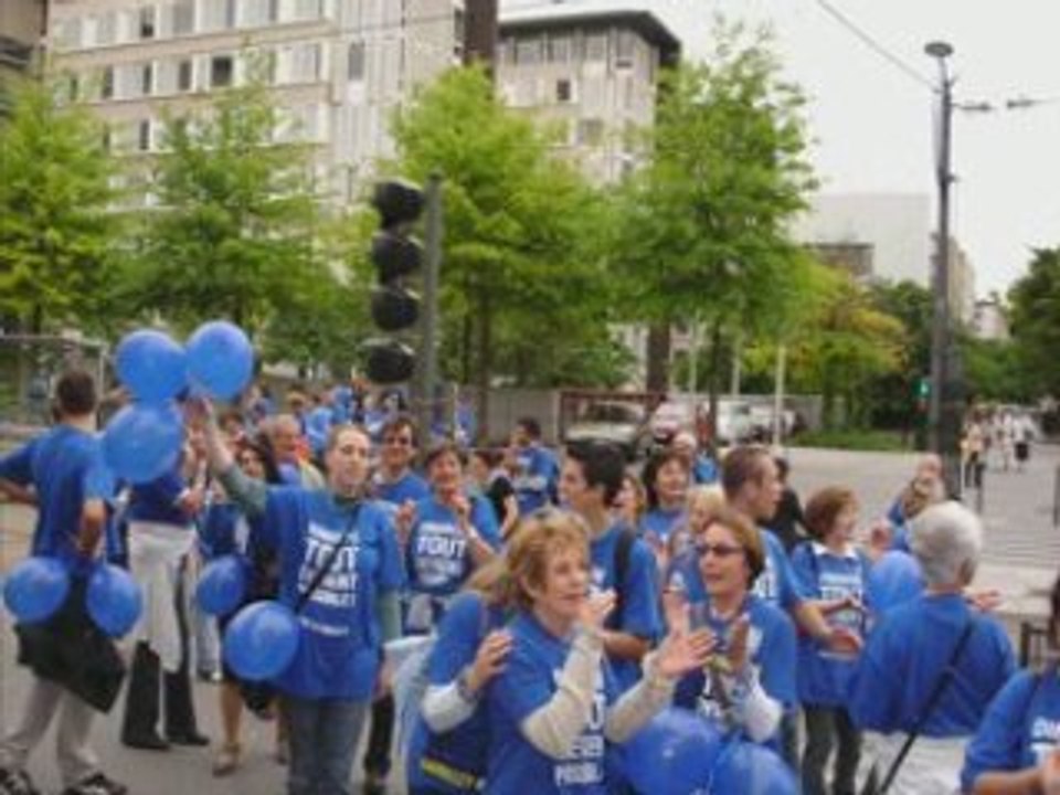 UMP Chaîne humaine bleue 3 mai 2007