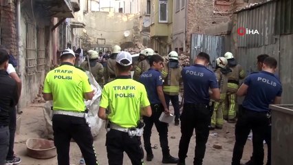 İstanbul’da 4 katlı bina çöktü! İçeride çok sayıda insan var: Ekipler sevk edildi