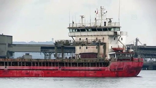 Çanakkale'de karaya oturan kargo gemisi kurtarıldı