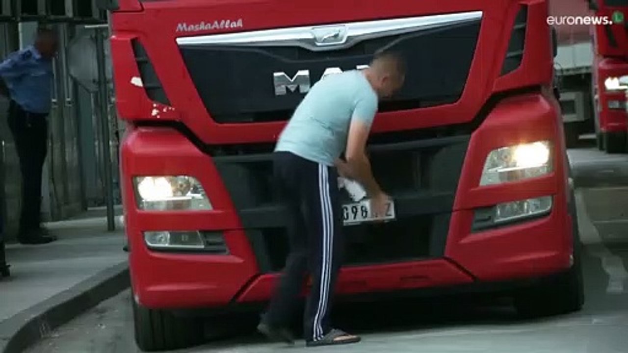 Kosovo und Serbien legen Streit um Einreisepapiere bei