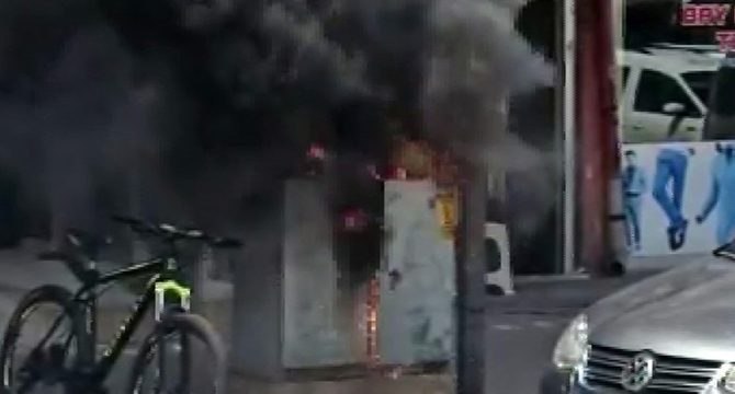 Elektrik dağıtım panosundaki patlamalar korkuttu