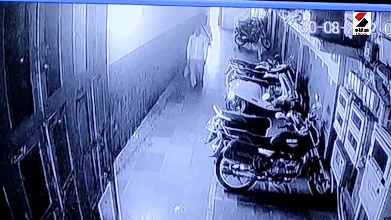 Video: સુરતમાં વેપારીના હીરા લૂંટી લૂંટારૂ ફરાર થયા