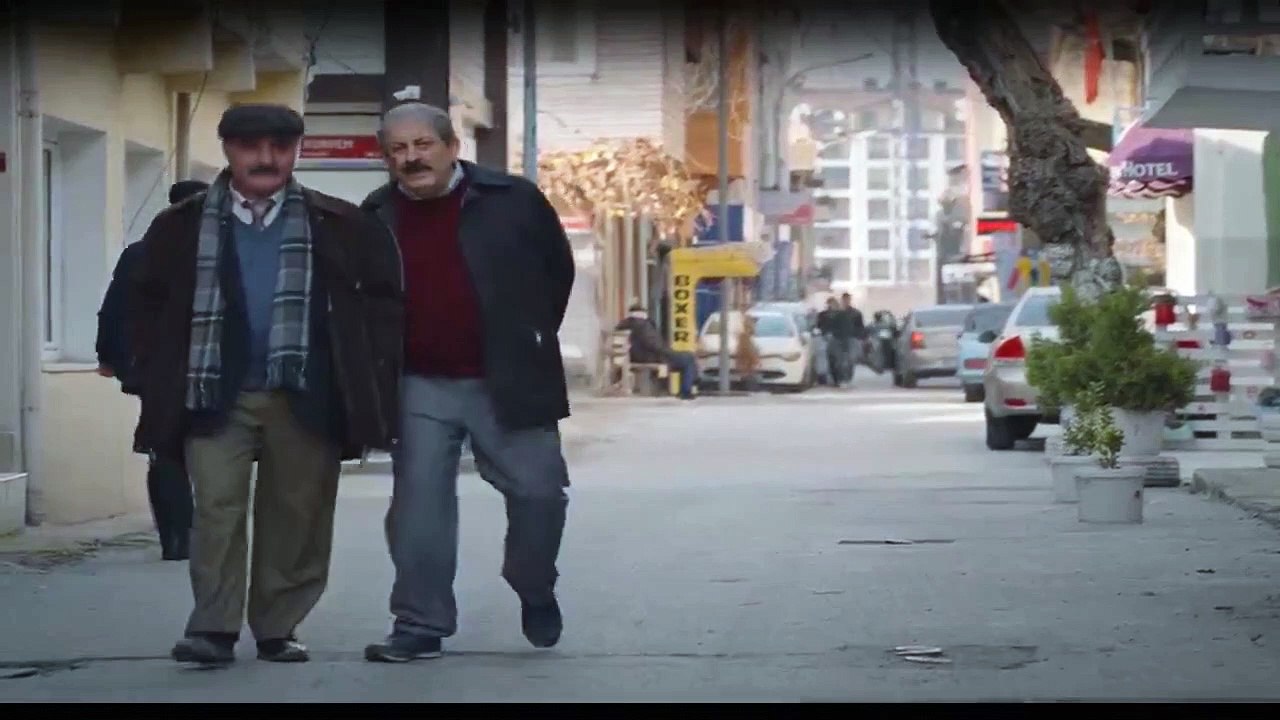 50M2 Staffel 1 Folge 1 HD Deutsch