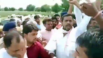 कोविड स्वास्थ्य सहायकों ने कैबिनेट मंत्री भजनलाल जाटव को रोका, घेराव