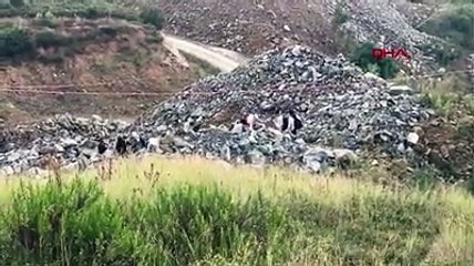 İstanbul'da kamyonetten çıkan göçmenler koşarak kaçtılar