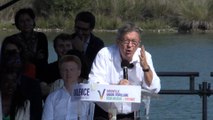 Jean-Luc Mélenchon tacle Emmanuel Macron, ce «fantôme apparu sur son jet ski»