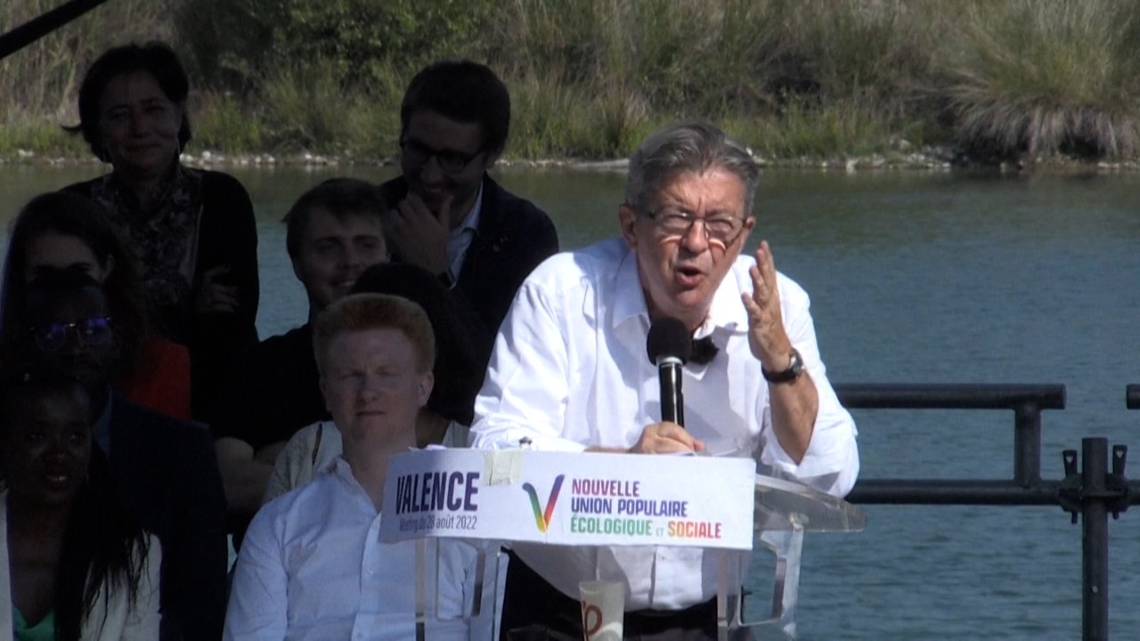 Jean-Luc Mélenchon tacle Emmanuel Macron, ce «fantôme apparu sur son jet ski»