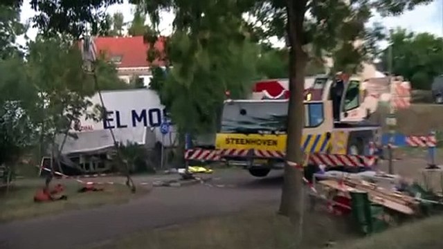 Camion su una festa di quartiere vicino a Rotterdam, si aggrava il bilancio: sei vittime