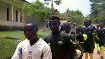 Escola de futebol salva crianças de integrarem grupos armados na República Democrática do Congo
