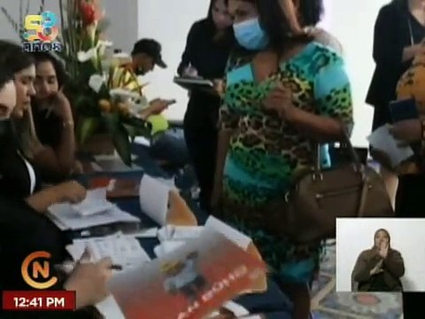 Otorgan licencias de actividades económicas a emprendedores y comerciantes en Valencia edo. Carabobo