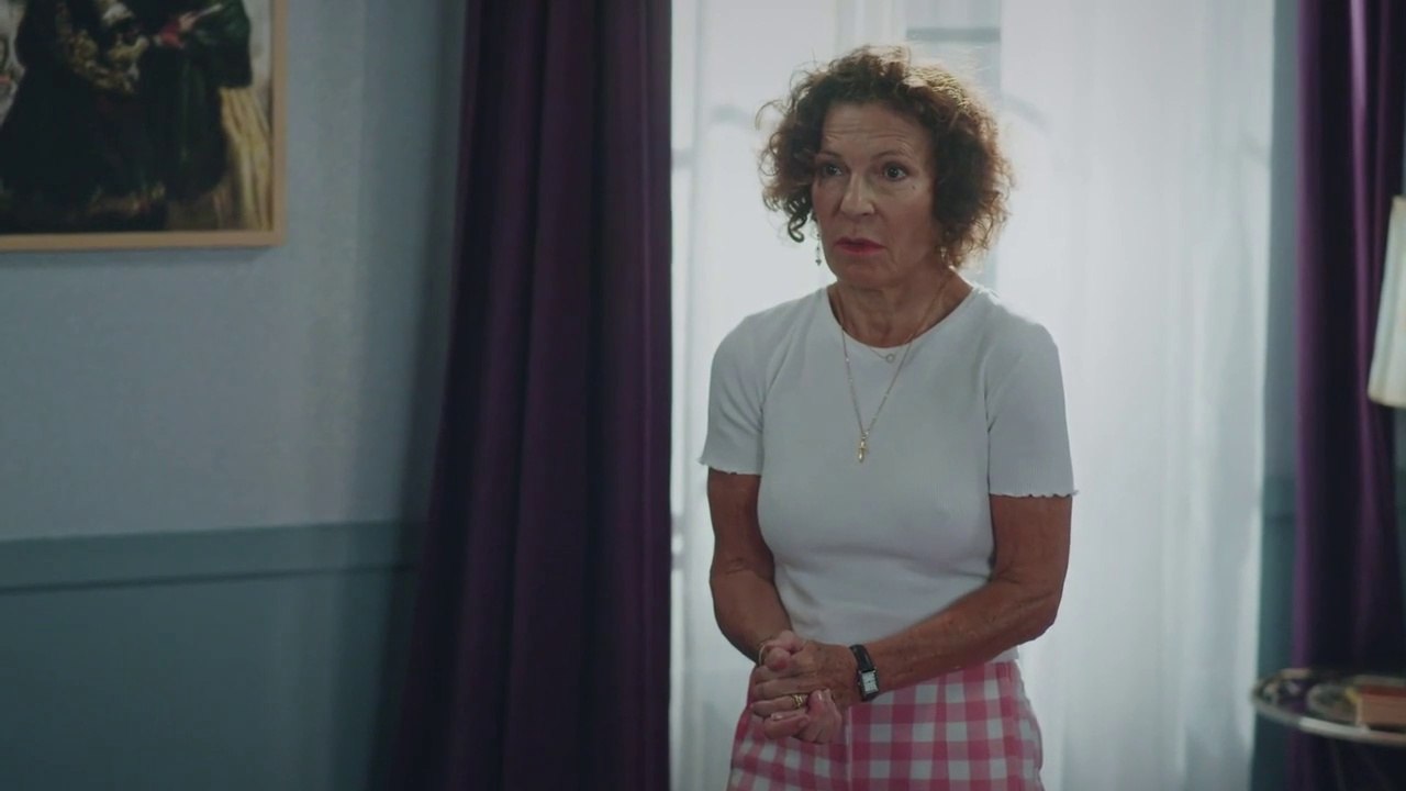 Plus Belle la Vie - L'amour de Père Luc et de Mirta sera-t-il plus fort que tout ?