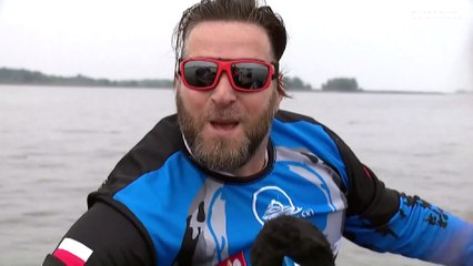 Die Oder-Retter kommen mit Motorbooten