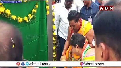 మంగళగిరి నరసింహుని ఆలయంలో పక్షపాతం.. అధికారుల తీరుపై విమర్శలు __ INSIDE __ ABN Telugu