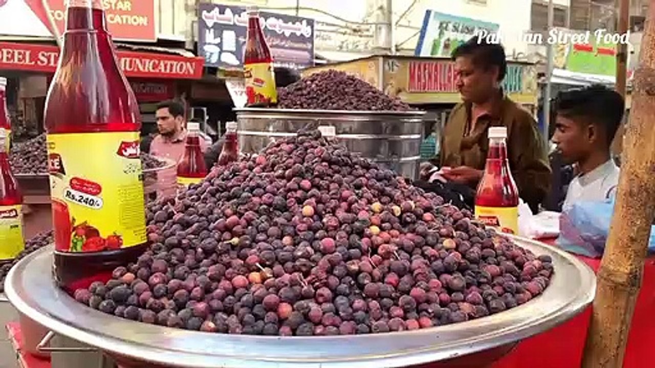 Amazing falsa juice making roadside healthy street drink sharbat by Pakistan street food